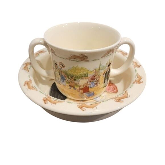Vtg Royal Doulton England Bunnykins 2pc Set 2 Handle Cup and Cereal Bowl - Picture 1 of 11